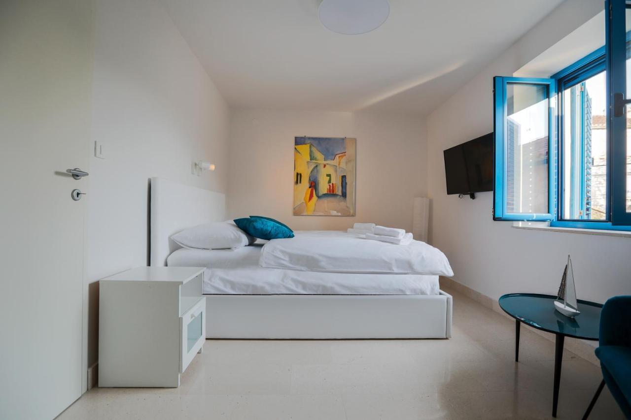 Hvar Old Dalmatian House Junior Suite - Deck 3 Хвар Екстер'єр фото